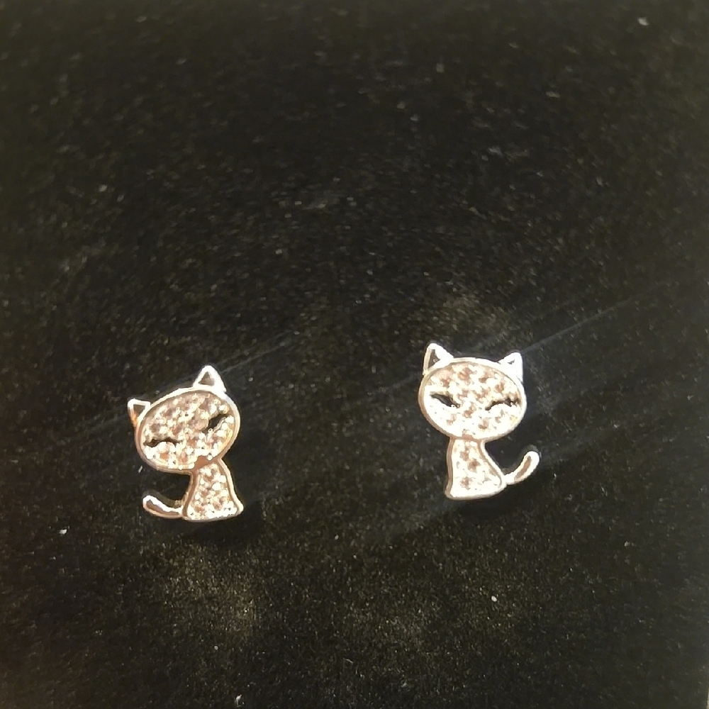 Very Light Pink And Silver Stud Cat Earrings .925 Silver